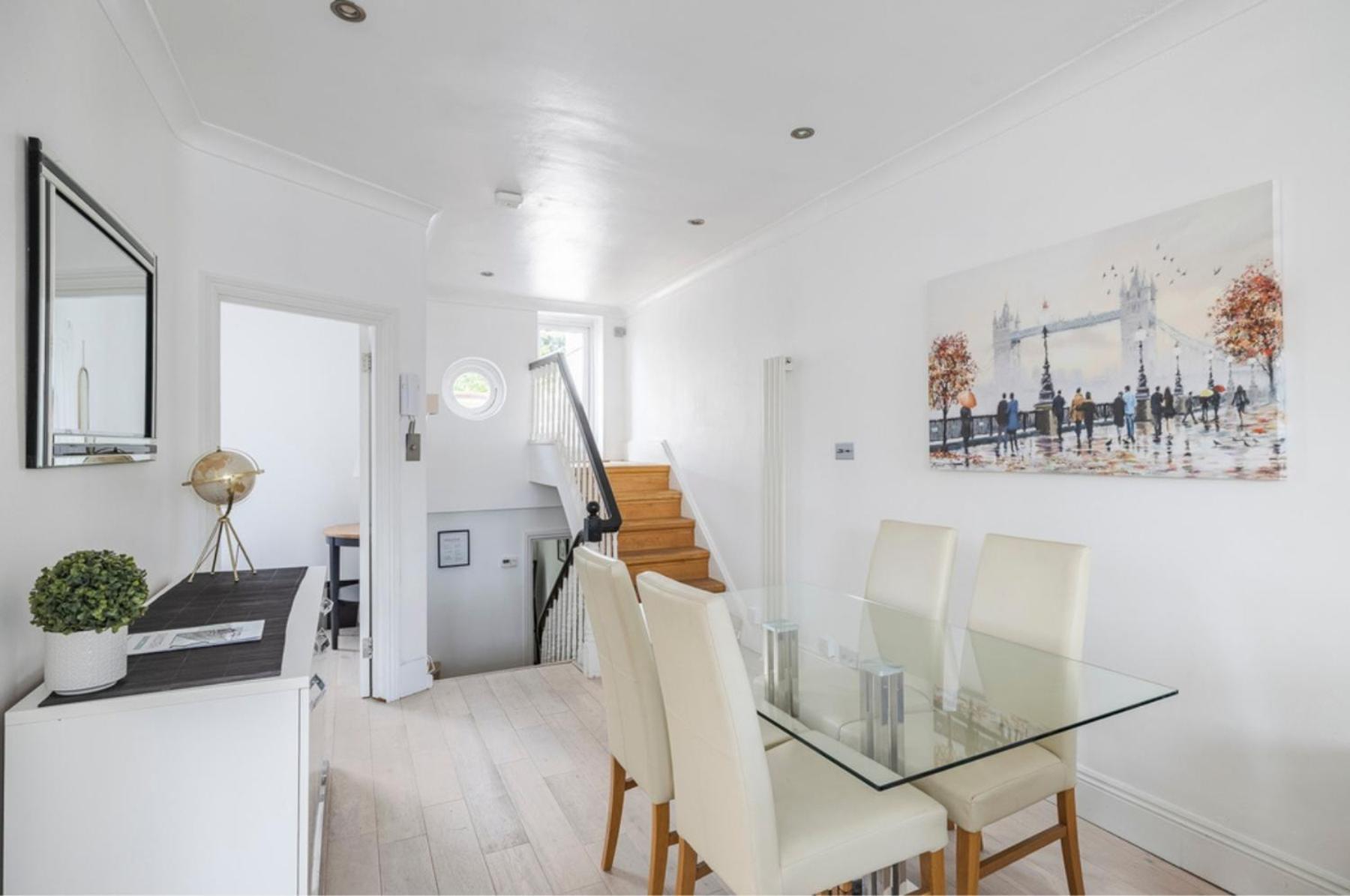 Stylish 2br Chelsea Penthouse With Private Rooftop London